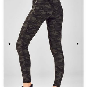 Fabletics Camo High - Mid Rise Legging